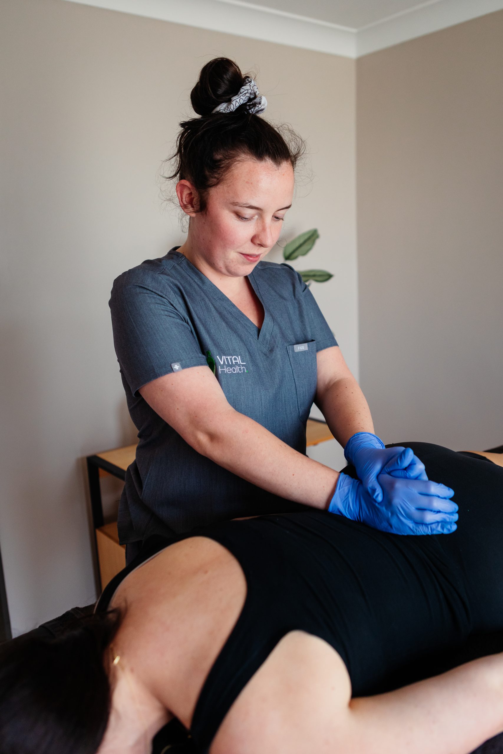 al Health offers chiropractic care in Tiptree, Essex, specialising in relief for knee, hip, shoulder, back, and sciatica pain. Serving nearby towns including Witham, Braintree, Colchester, Chelmsford, Mersea, Maldon, and Heybridge, our experienced chiropractors provide personalised treatments to improve alignment, mobility, and overall wellbeing